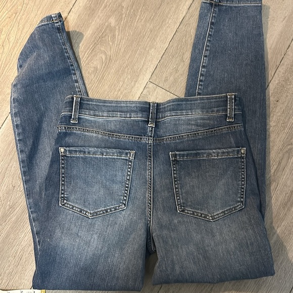 Maurice’s Blue Distressed Women's Jeans size 8 - Picture 7 of 7